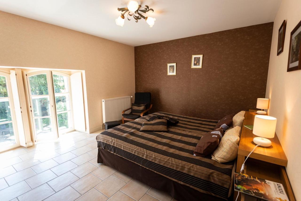 La Haye Gîtes et Chambre d'Hôtes Avrillé Exterior foto